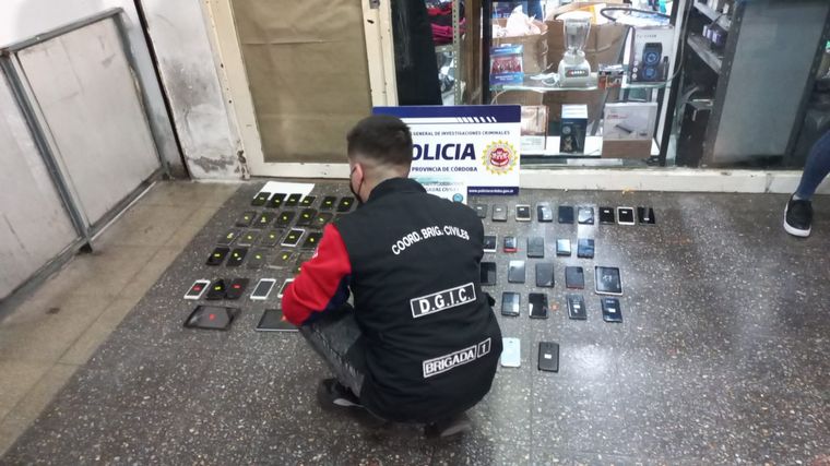 FOTO: Investigan el robo de celulares en Córdoba