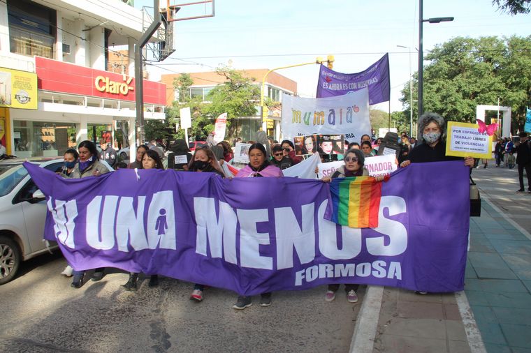 FOTO: Marcha de Ni Una Menos en la ciudad de Formosa.