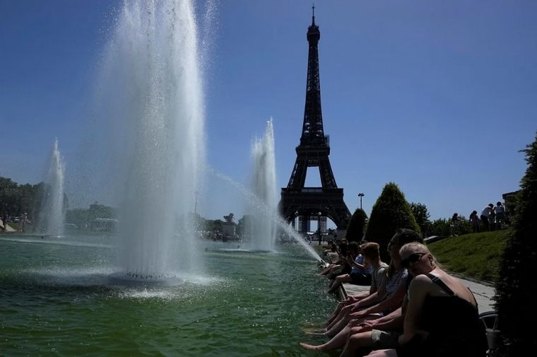 FOTO: Europa sufre una grave ola de calor en distintas regiones. (Foto: EFE)