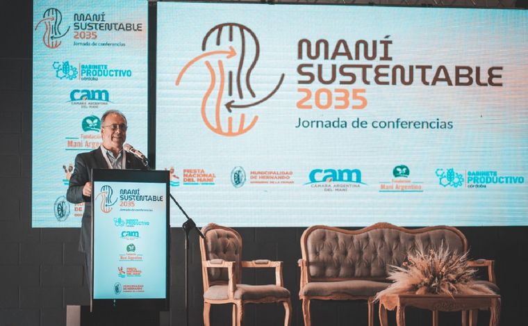 FOTO: Gustavo Botasso, ayer, al inaugurar la jornada Mani Sustentable