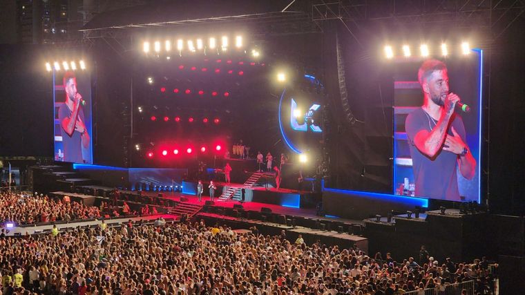 FOTO: La Konga hizo historia ante más de 45 mil personas en el Estadio Vélez 