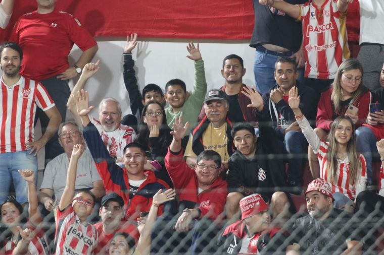 FOTO: Buscate en las tribunas del "Monumental" de Alta Córdoba.