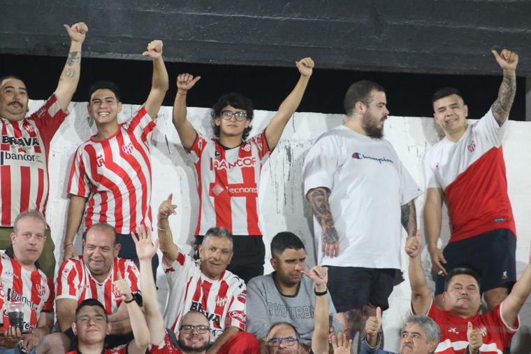 FOTO: Buscate en las tribunas del "Monumental" de Alta Córdoba.