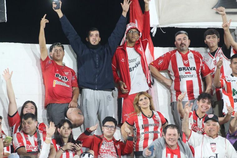 FOTO: Buscate en las tribunas del "Monumental" de Alta Córdoba.